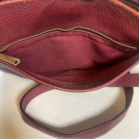 Fossil Vintage Burgundy Pebble Leather Purse W/Adjustable Zipper Sides - Picture 10 of 14